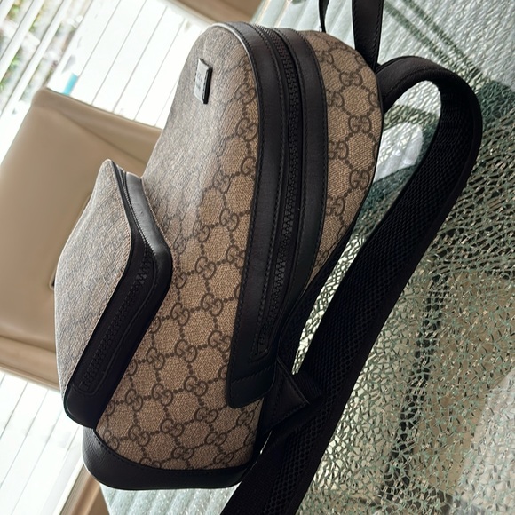GUCCI Backpack GG Supreme Small Beige/Ebony - Picture 6 of 14